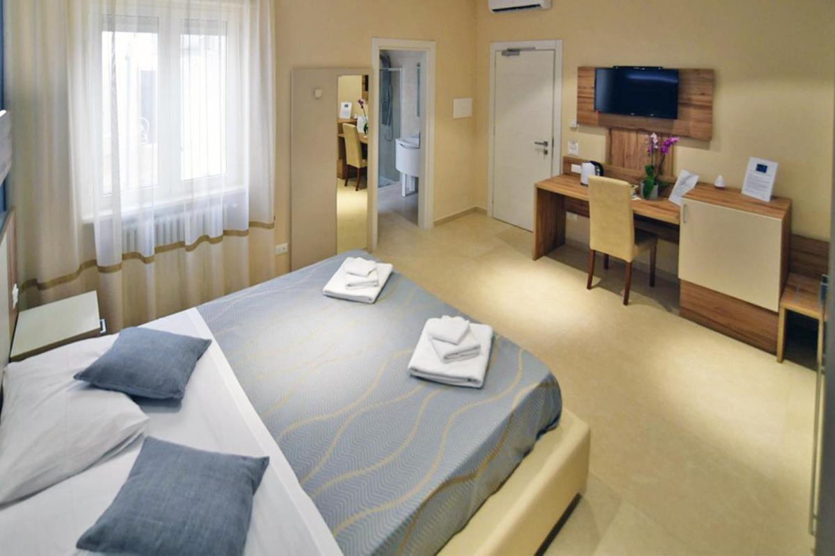 Astro Blu Bed & Breakfast Lecce Exterior photo